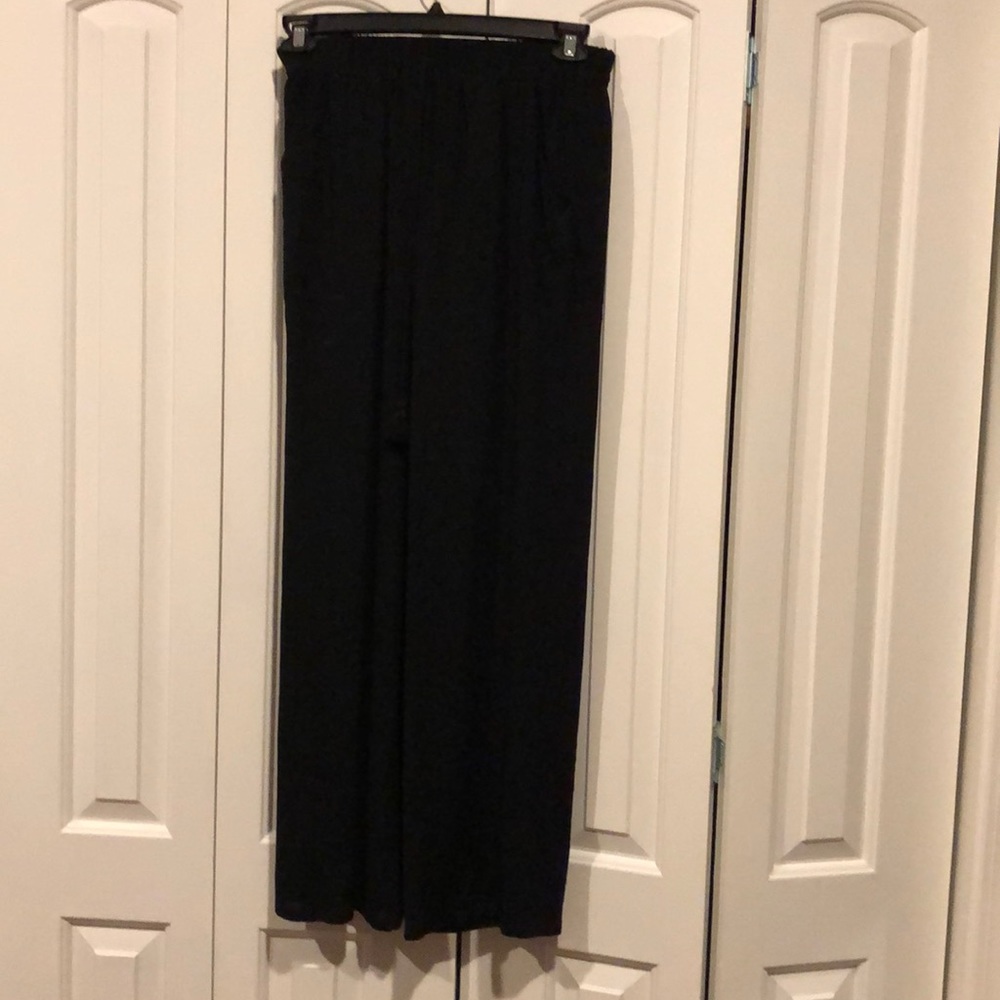 Black flowy pants.